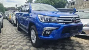 Toyota Hilux 2017 Blue