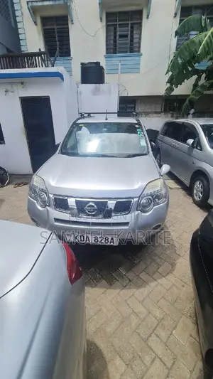 Nissan X-Trail 2014 Silver