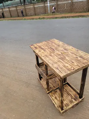 Wooden Pallets Kitchen Table