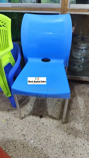 Armless Plastic Chairs With Metal Tubing