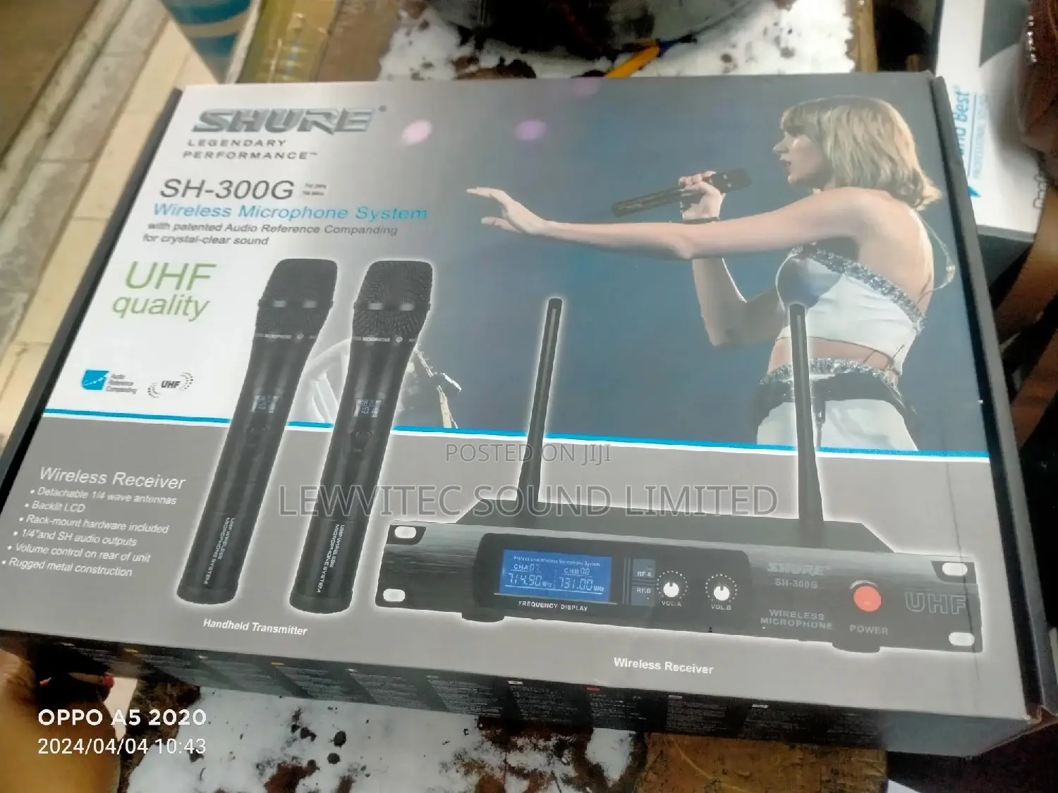 Shure UHF Quality Microphone