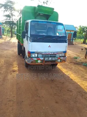 Mitsubishi Canter 1999 White