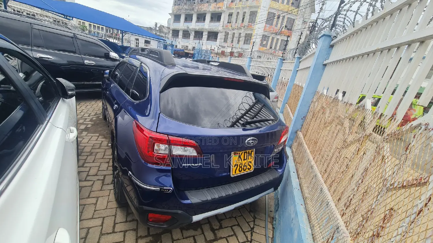 Subaru Outback 2016 Blue