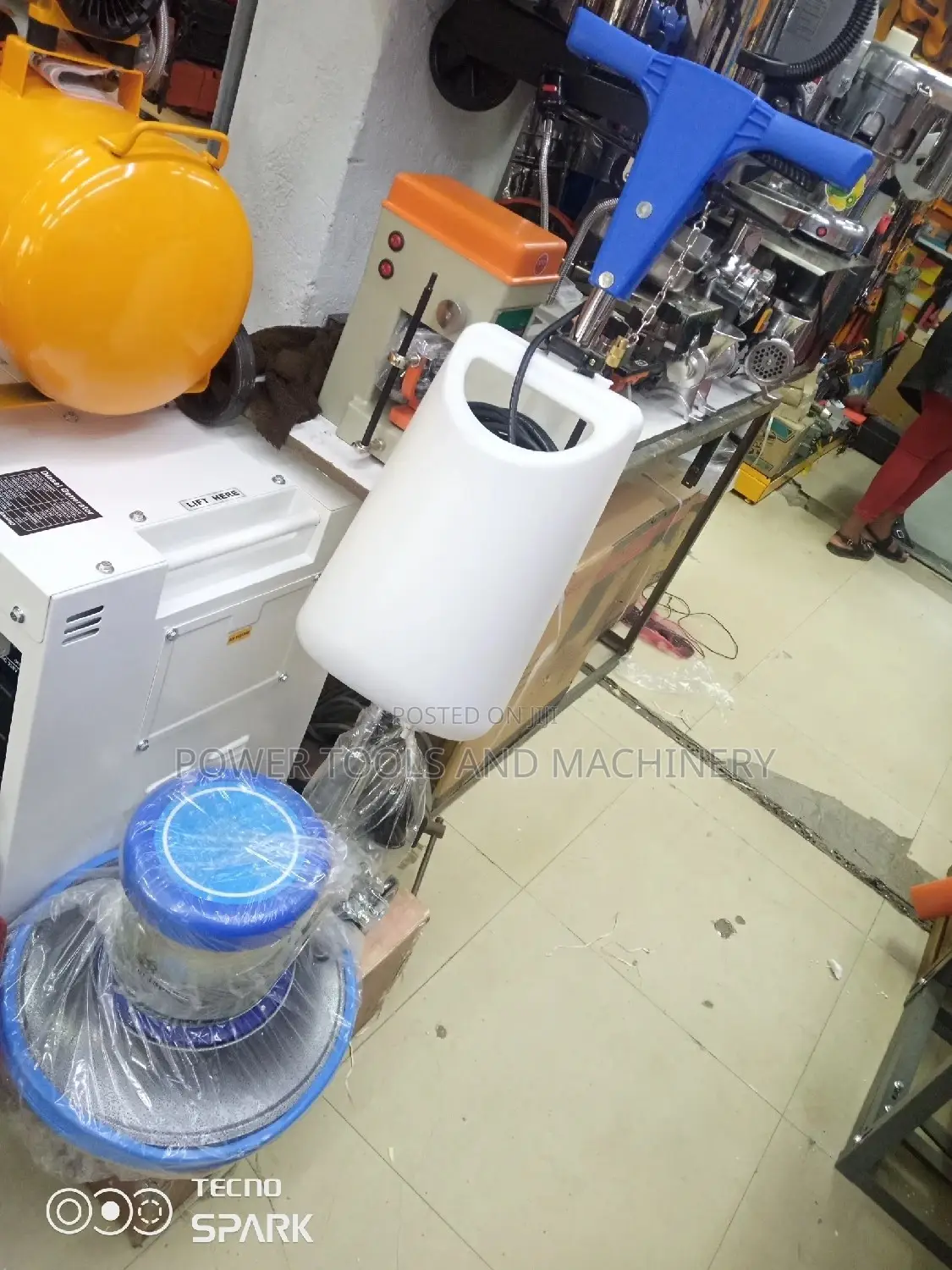 High Quality Floor Scrubber