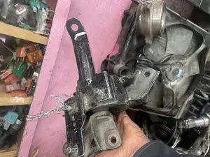 Engine Mounting for Suzuki