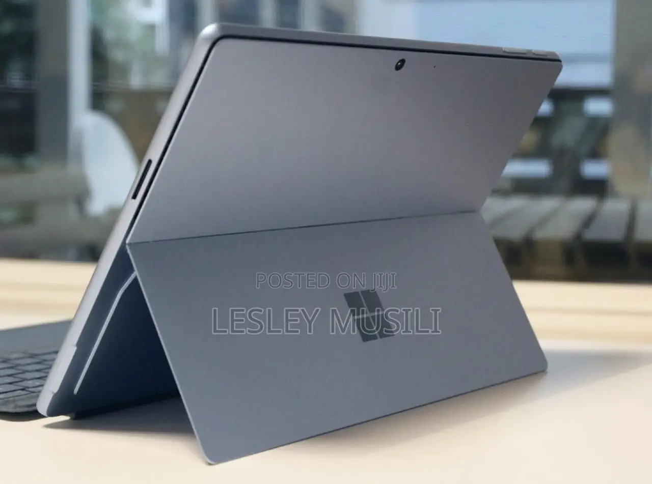 New Laptop Microsoft Surface Pro 9 16GB Intel Core I7 SSD 512GB