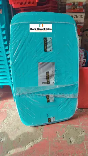 6 Seater Rectangular Complast Plastic Table