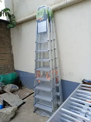 Aluminium a Type Ladder/Aluminium Free Standing Ladder