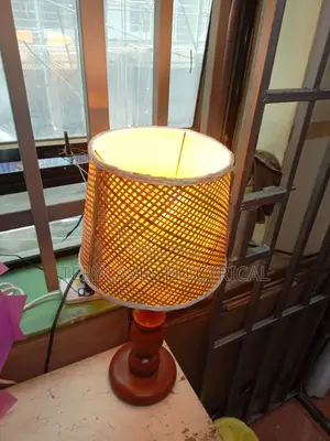 Traditional Table Lamps