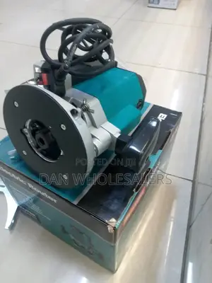 Makita Router 12mm