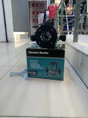 Makita 12mm Electric Wood Router Machine