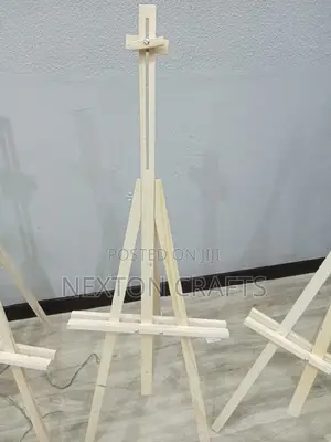 Easel Stands, Picture Stands Available