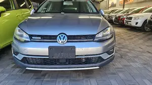 Volkswagen Golf 2017 Silver - Modern and Minimalist