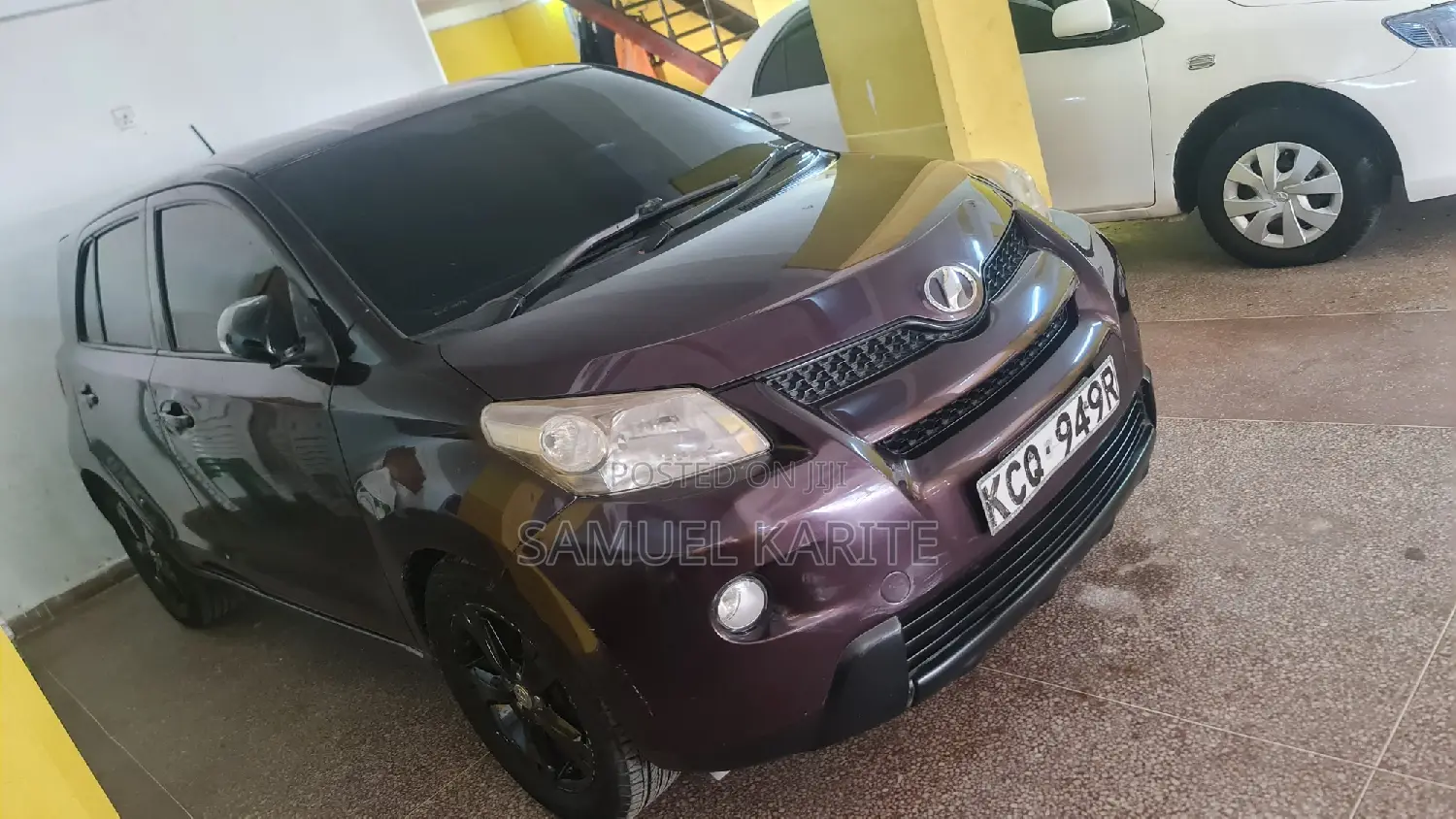 Toyota IST 2011 Purple