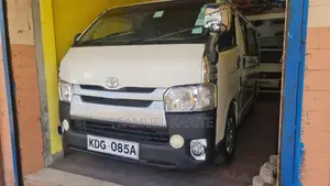 Toyota HiAce 2015 Blue