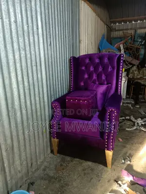Pedicure Seat, Pouf and a Pillo Purple 