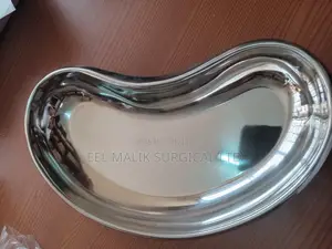 Kidney Dish 8 Inch