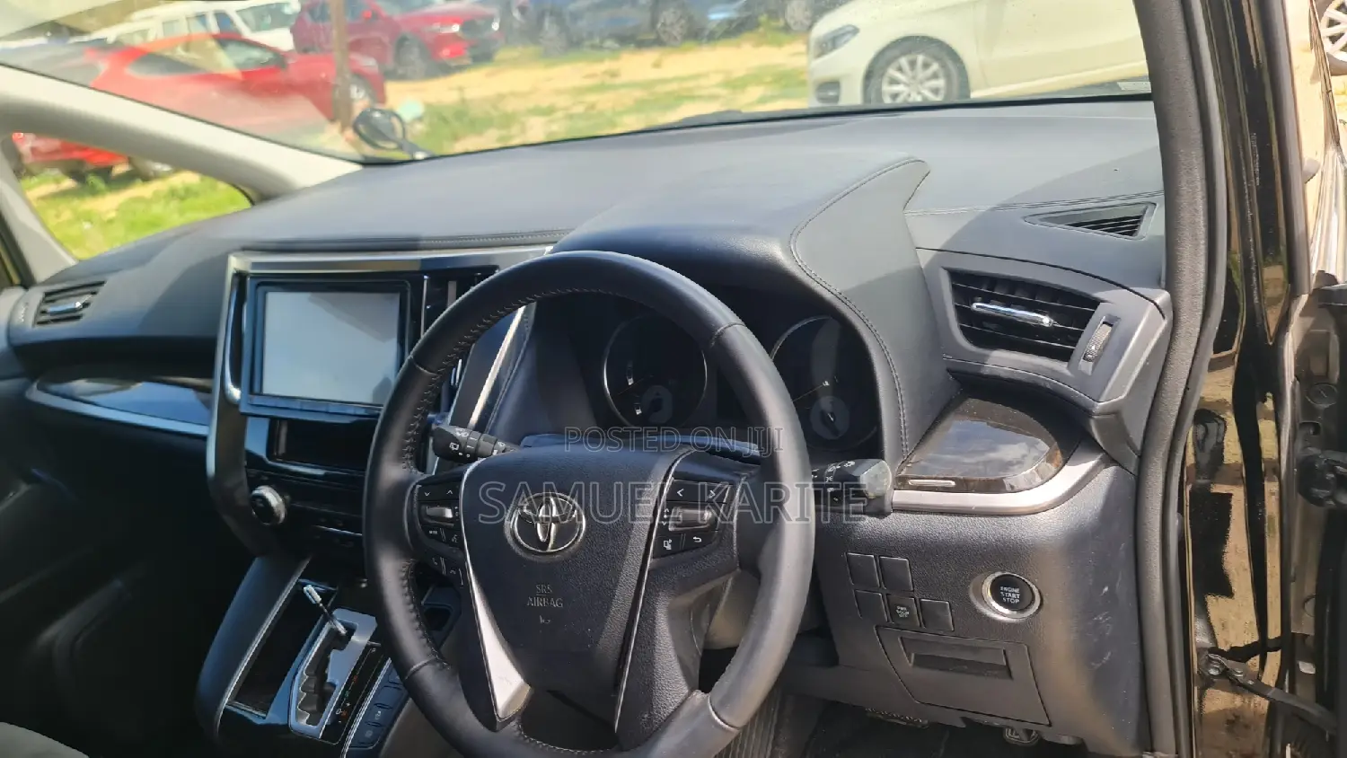 Toyota Alphard 2017 Black