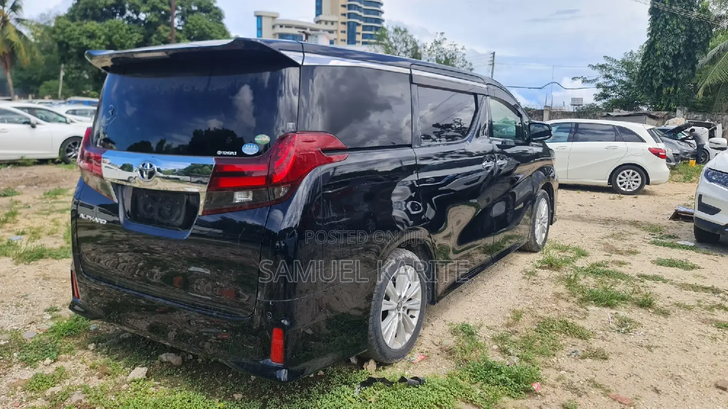 Toyota Alphard 2017 Black