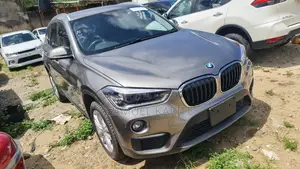 BMW X1 2018 Gold
