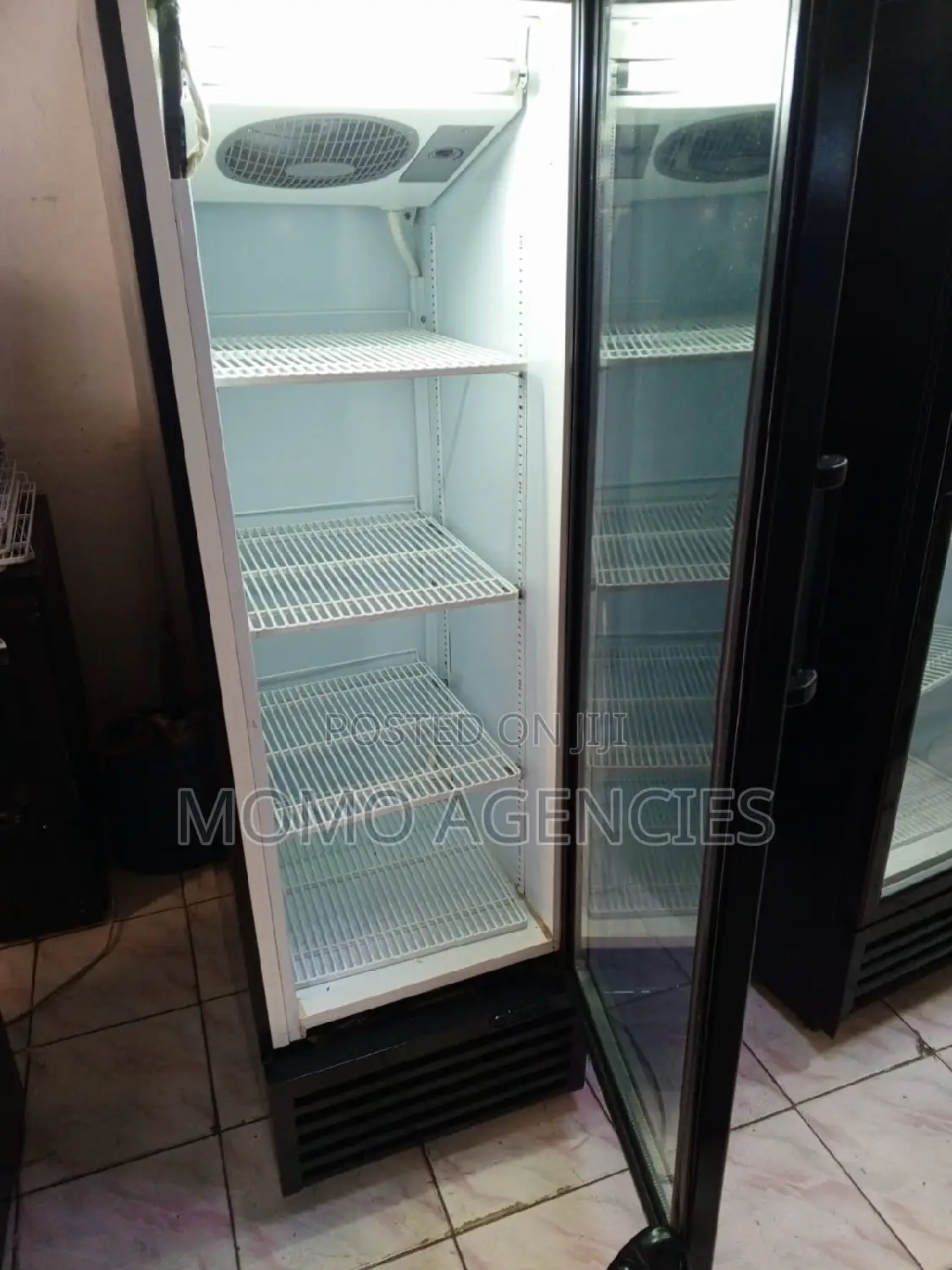 Showcase Chiller