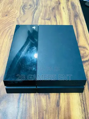 Play Station 4 Standard, 20 Games