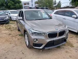BMW X1 xDrive28i AWD 2017 Brown