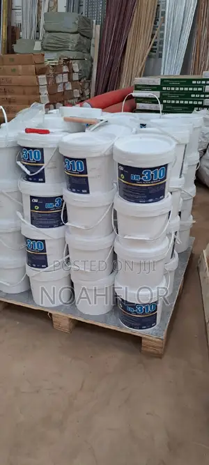 Vinyl Floor Glue