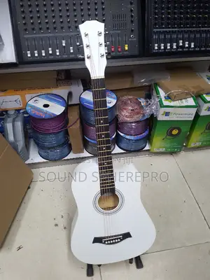 White Guitar Size 38 Plus Stand
