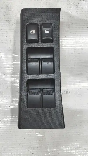 Isuzu D-Max 2012 Main Door Switch