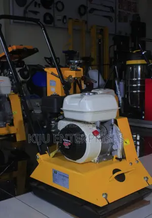 Plate Compactor Petrol Powered Honda Engine