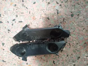 Nissan Note Bumper Holder