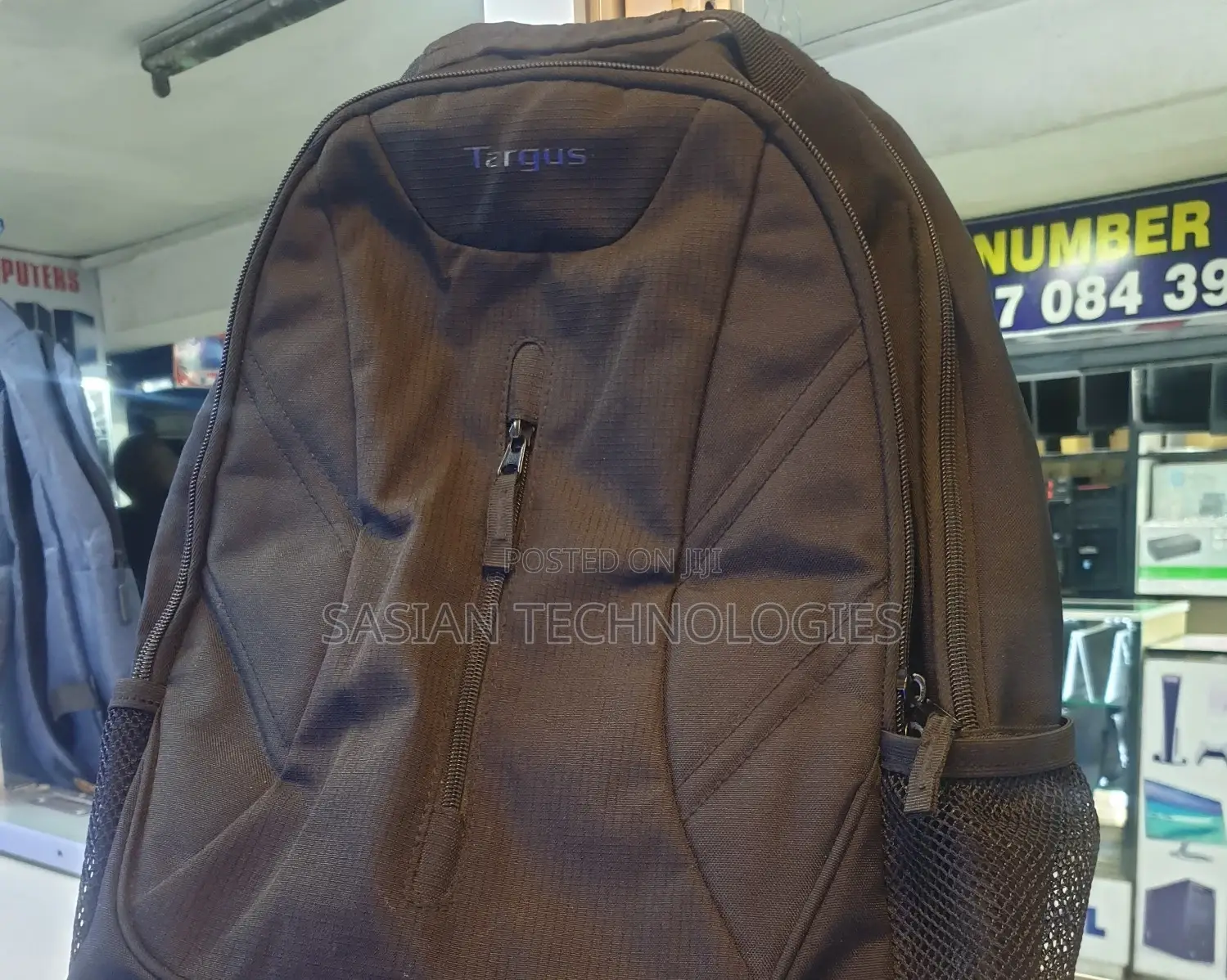 Turgus Black Back Bag