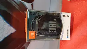 JBL Clip 4