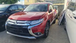 Mitsubishi Outlander 2017 Red