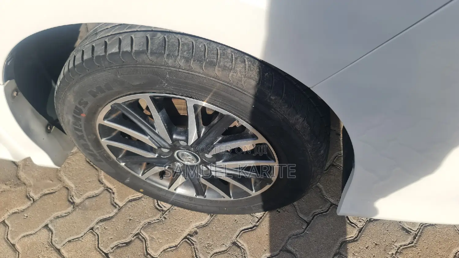 Toyota Voxy 2017 White