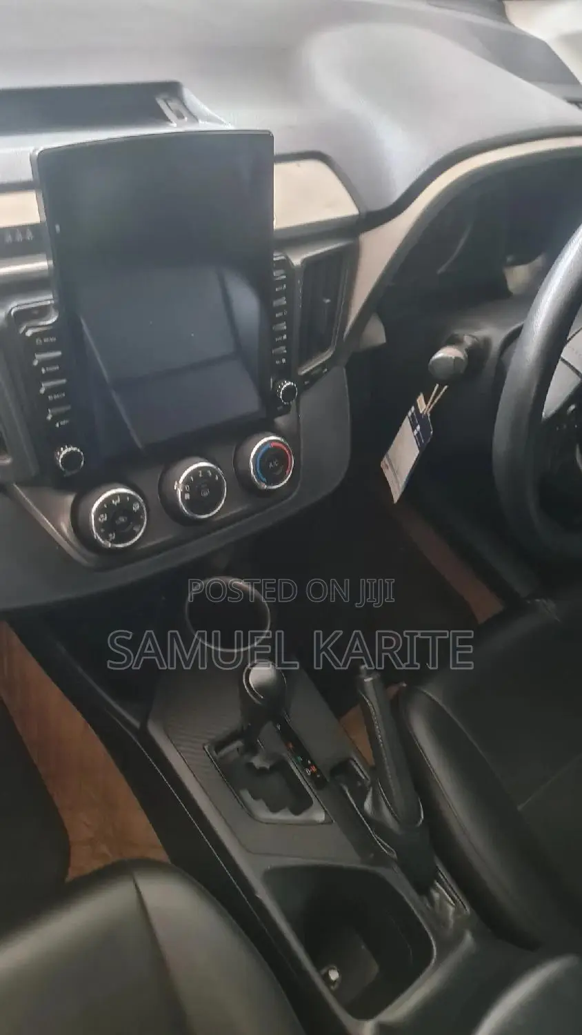 Toyota RAV4 2015 White