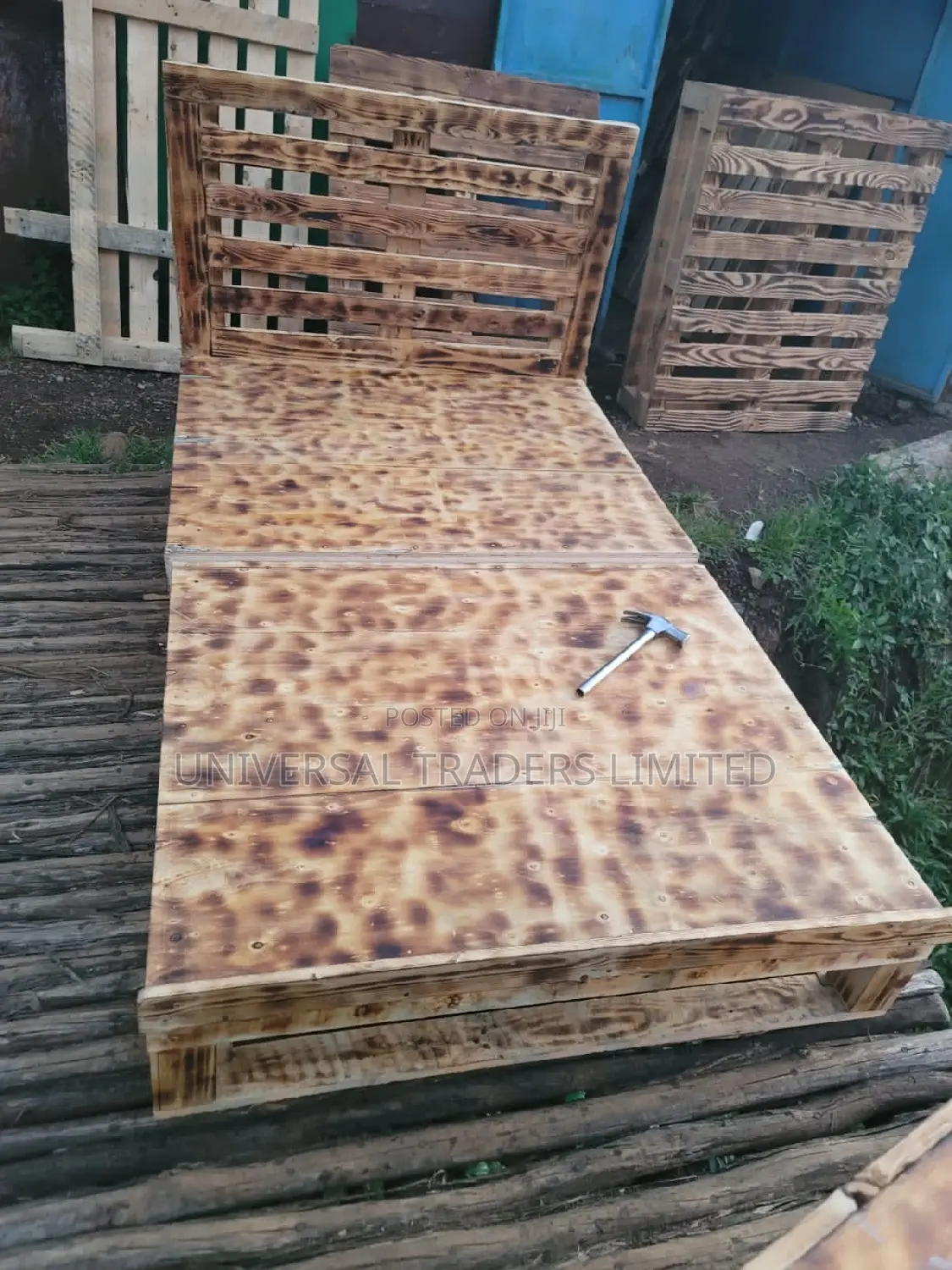 Pallets Beds - With Flat Top - 4 by 6 Pallet Bed