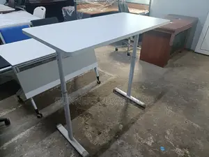 Adjustable Height Table Adjustable Height Table