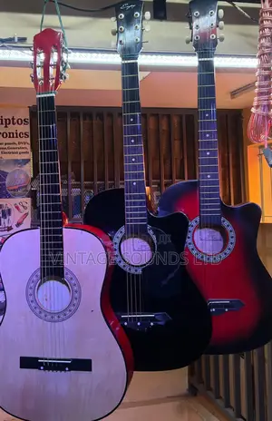 Size 38 Box Acoustics Guitar Medium Size