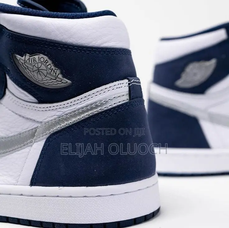 Jordan 1 Retro Particle Grey