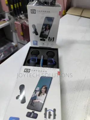 Wireless Dual Lapel Microphone, 20 Meters Accessibility