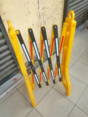 Commercial Building and Construction Barrier/ Road Barrier