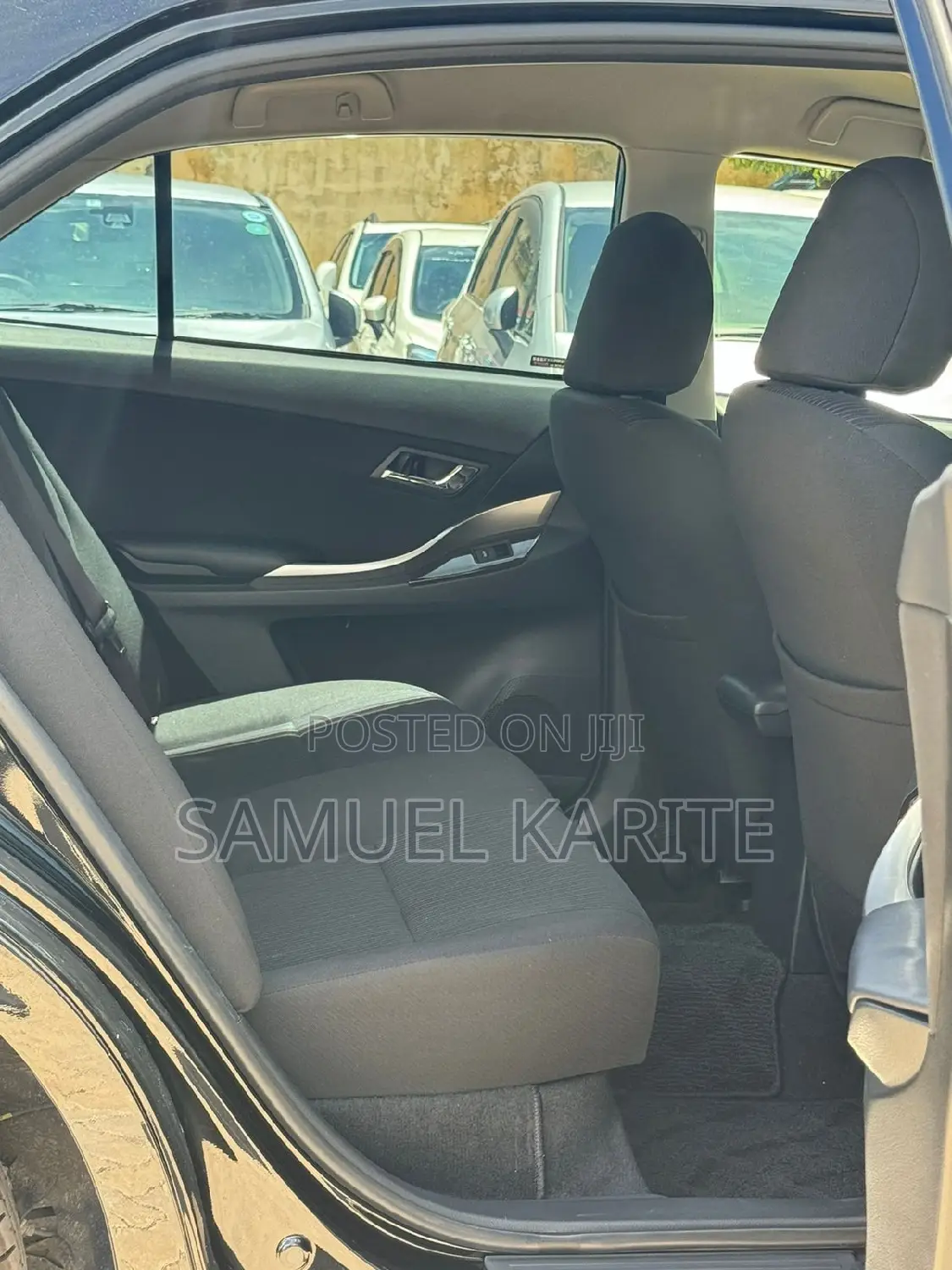 Toyota Premio 2017 Black