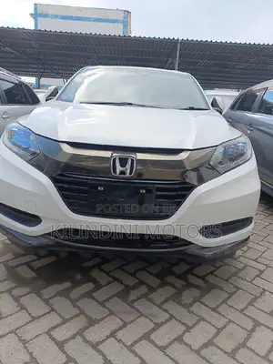 Honda Vezel 2017 White