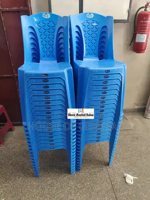 Kenpoly Plastic Chairs With Arms