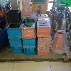 Testing Cube Moulds