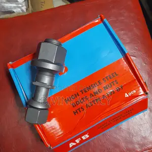 Isuzu NPR Original Wheel Stands