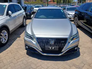 Toyota Crown Majesta 2.5 AWD Hybrid 2017 Silver