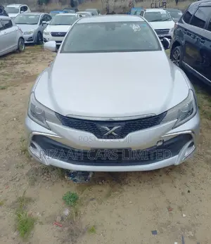 Toyota Mark X 2.5 AWD 2017 Silver